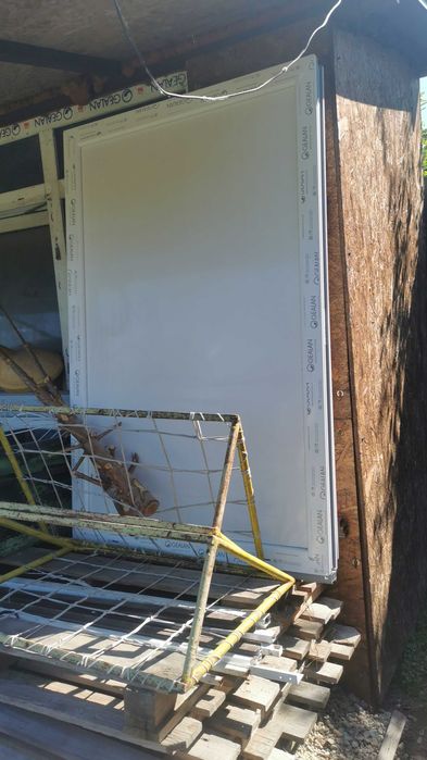 Tămplarie pvc de calitate c fixa 1 buc fereastra 1160 x 1150 Veka în 2 canate 2 buc ferestre baie 570 x h 570 Veka Toate au și oscilo P