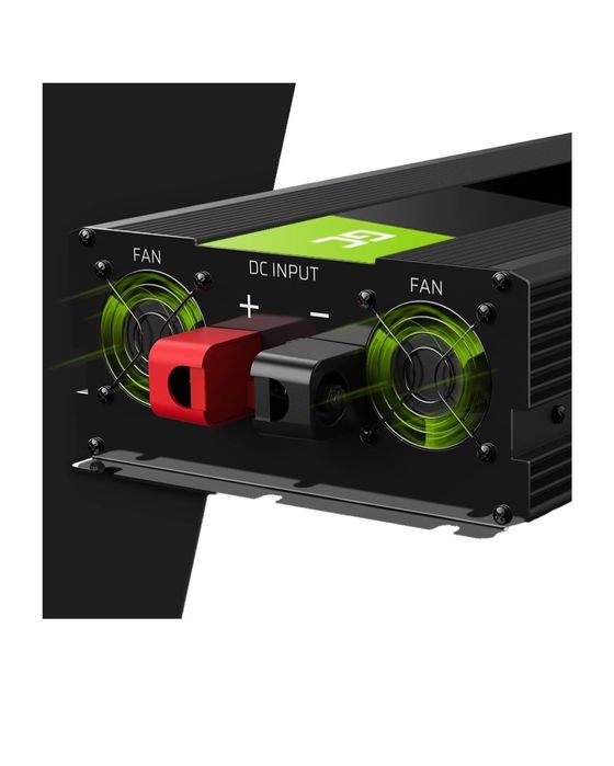 Green Cell Invertor auto de la 12V la 230V