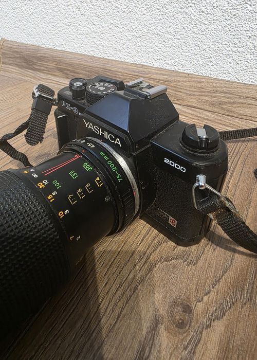 Yashica FX-3 Super 2000 + обектив