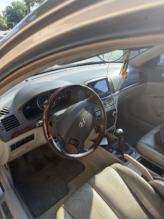 Vând Hyundai Sonata