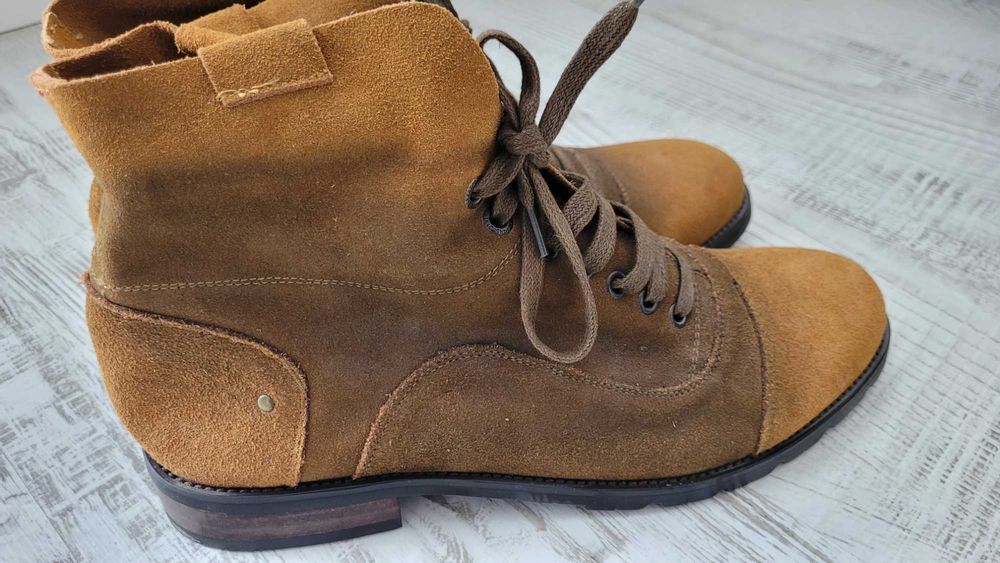 Ghete piele intoarsa 44