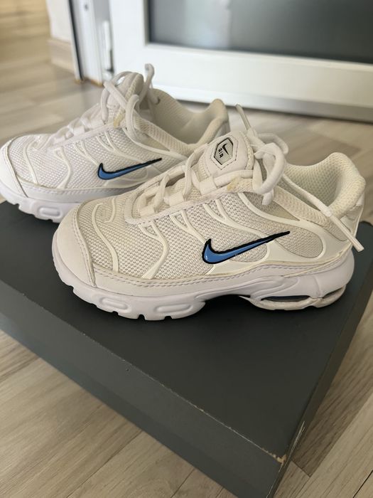 Adidasi Nike copii