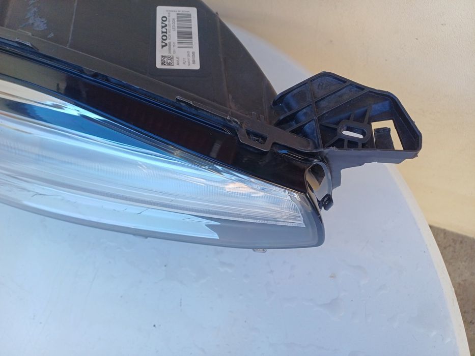 Десен фар за Volvo XC90; Full led