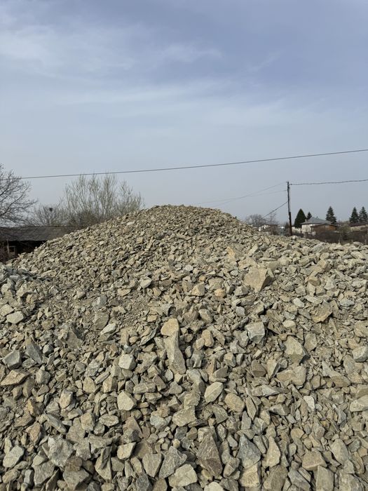 Piatra sparta de drum