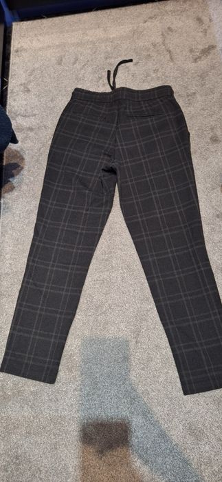 Продавам мъжки панталон Zara р-р S