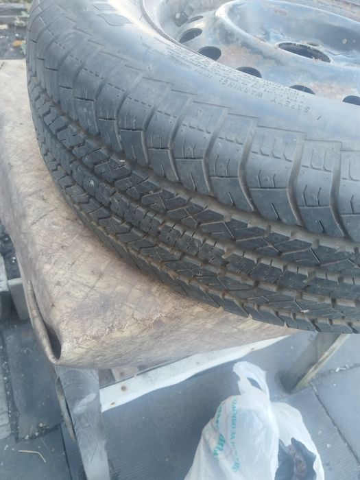 Продам запаску P 195/70 R14 90H