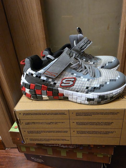 Sketchers кроссовки майнкрайфт