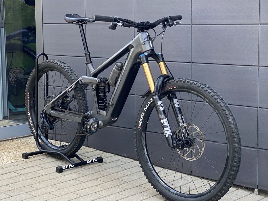 Висок клас Enduro E-bike Transition Relay