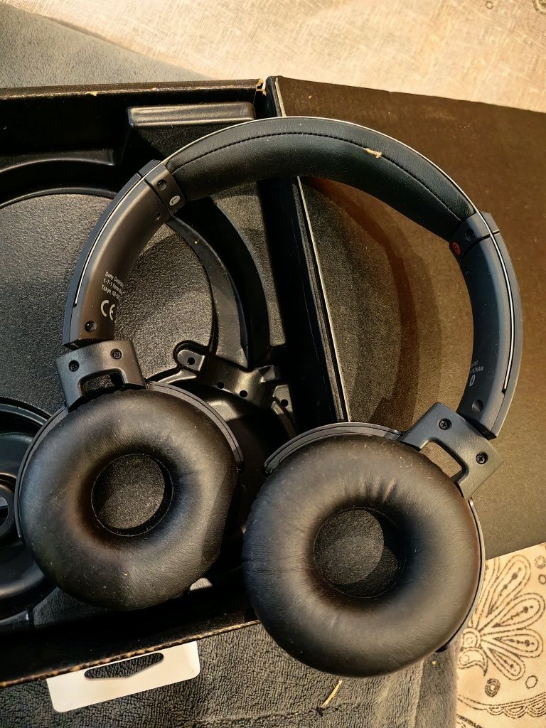 Sony xb 650bt hotsell