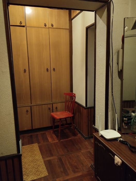 Продам 3-х комнатную квартиру 85 кв. м. 2 этаж. Дархане.