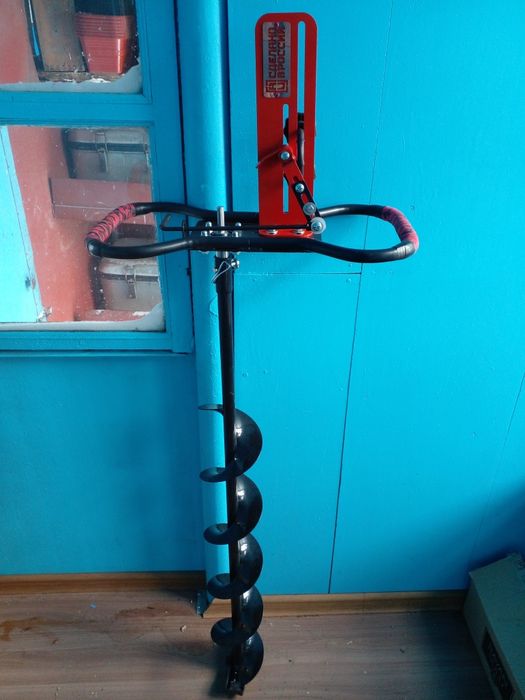 Продам модуль со шнеком для бурения  льда.