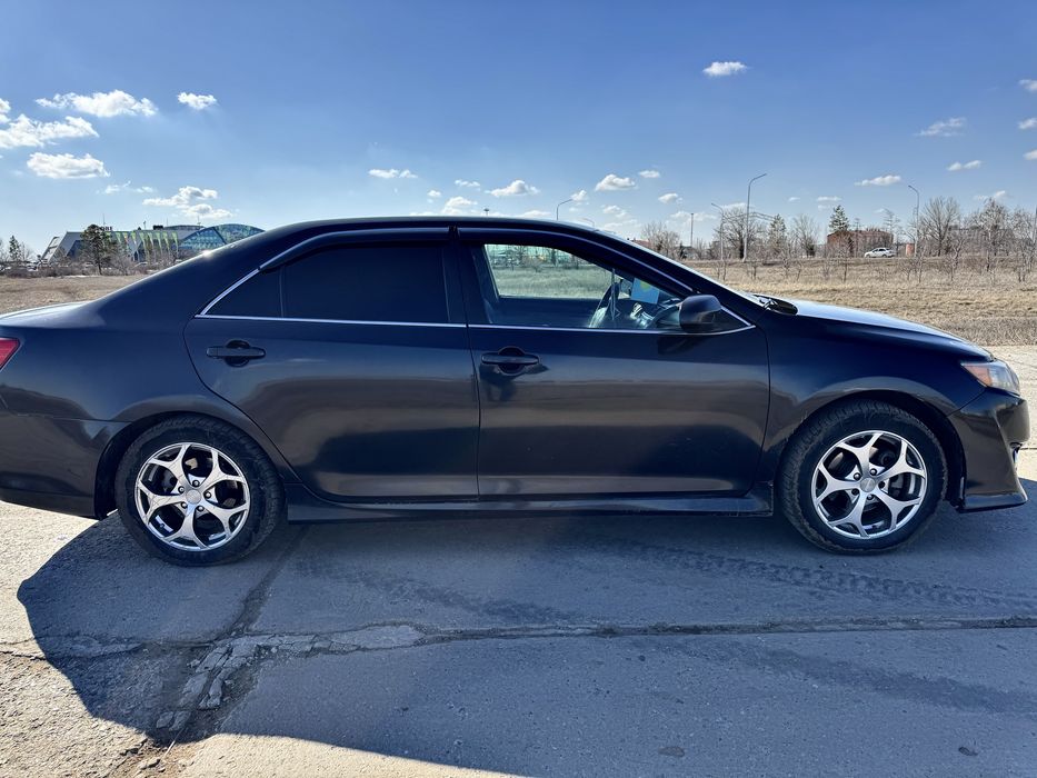 Продам Camry v50 se 2013 года