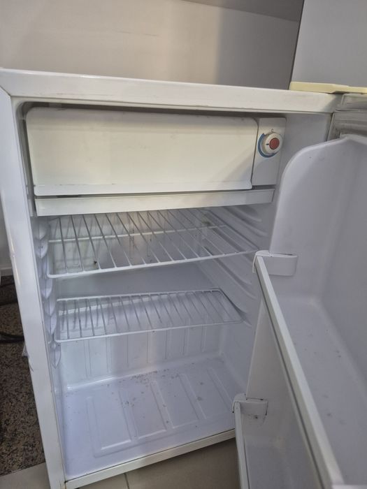 Продам мини бар холодильник