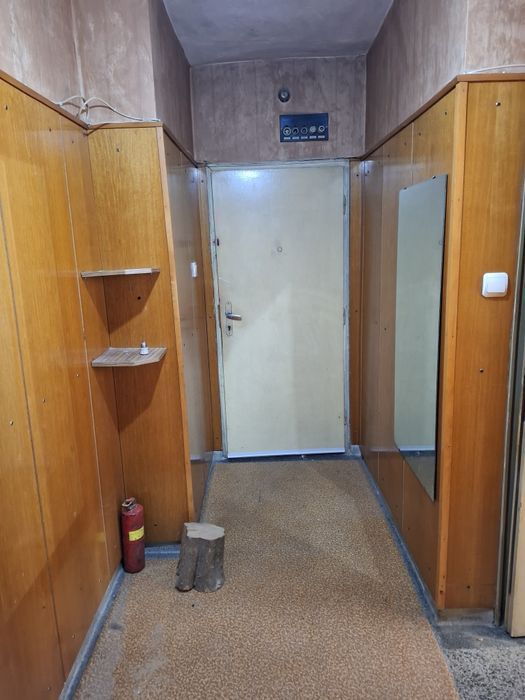 Продава се Четиристаен апартамент в Казанлък - 100 кв.м за 1046 €/кв.м - Снимка #3