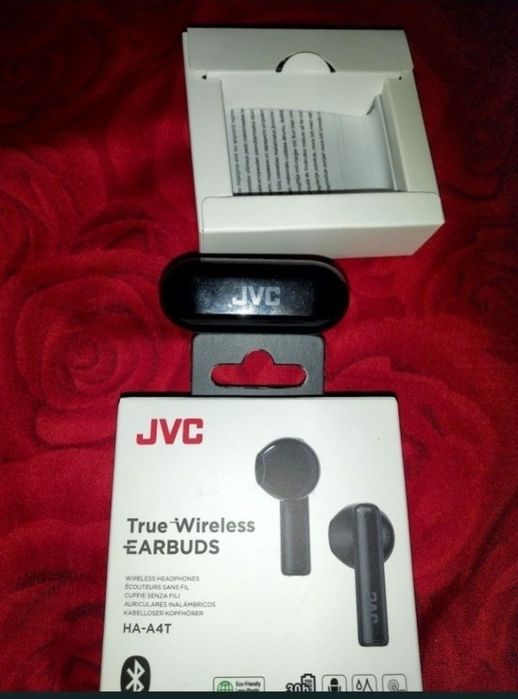 Câsti jvs cu Bluetooth noi în cutie cu bass