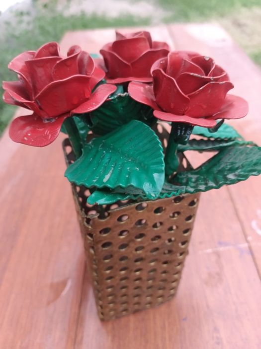 Продам статуэтку розы