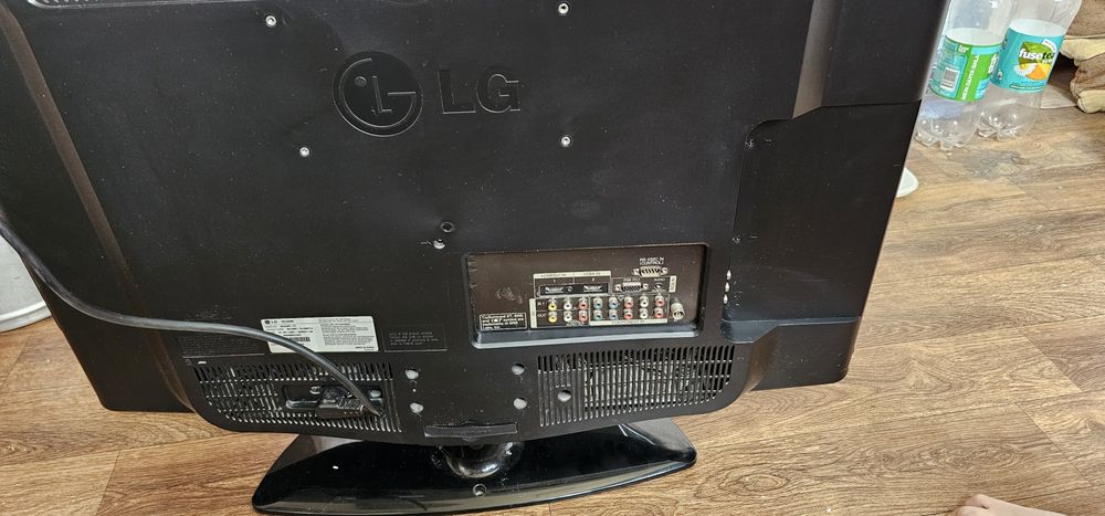 Телевизор LG 32"