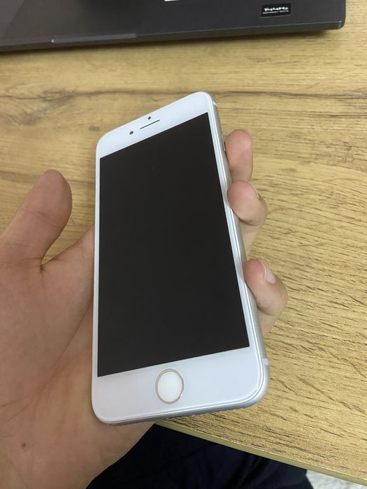 Iphone 8 ideal holatli sotiladi
