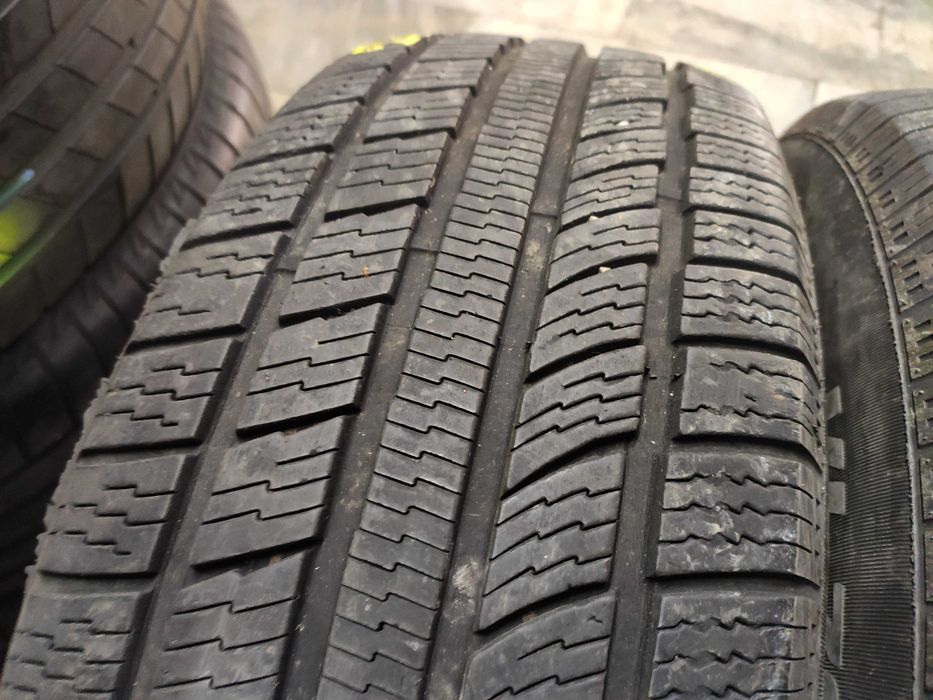 2бр Всесезонни гуми 215 65 16 - Ovation