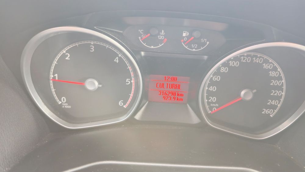 Vând Ford Mondeo ghia MK4