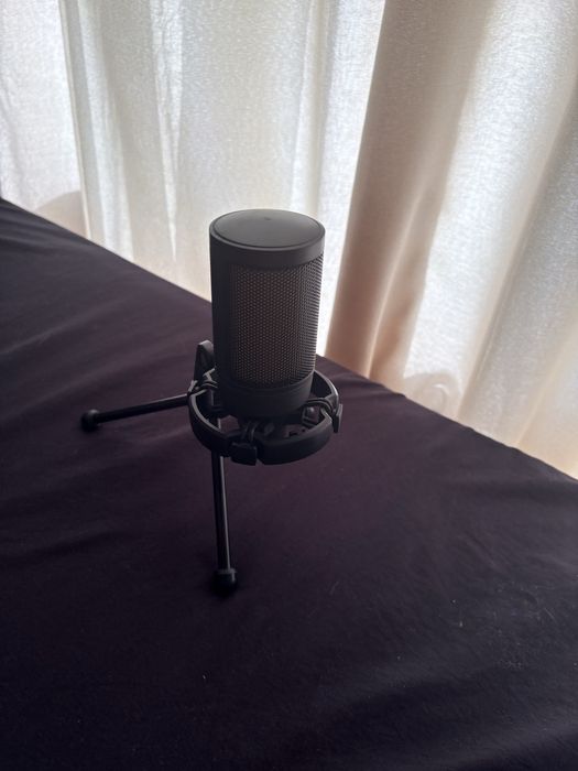 Микрофон Fifine A6V
