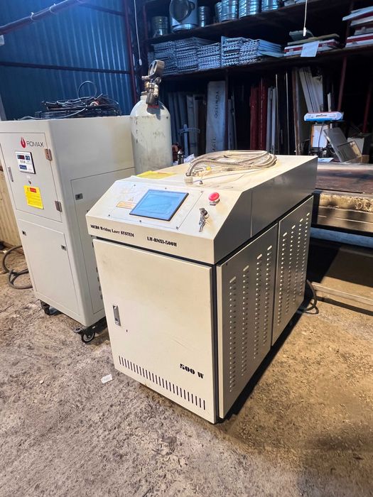Laser System aparat sudura laser împreună cu răcitorul ROMAX