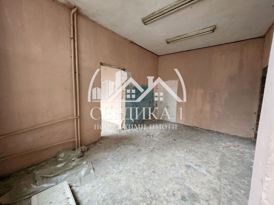 Продава се Тристаен апартамент в София, Люлин 8 - 65 кв.м за 954 €/кв.м - Снимка #2