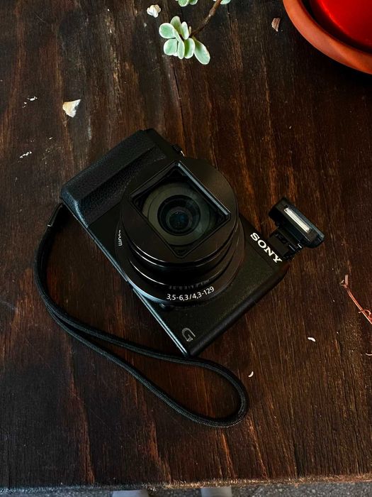 Sony Cyber-shot HX60V | Zoom optic 30x | Stare foarte bună | Card 32GB inclus