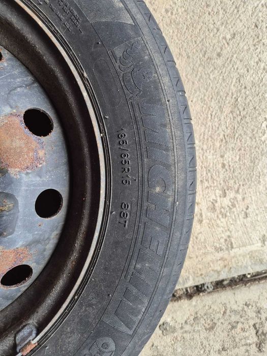 4 x jante & cauciuri vara Michelin Logan 185 85 65 r15