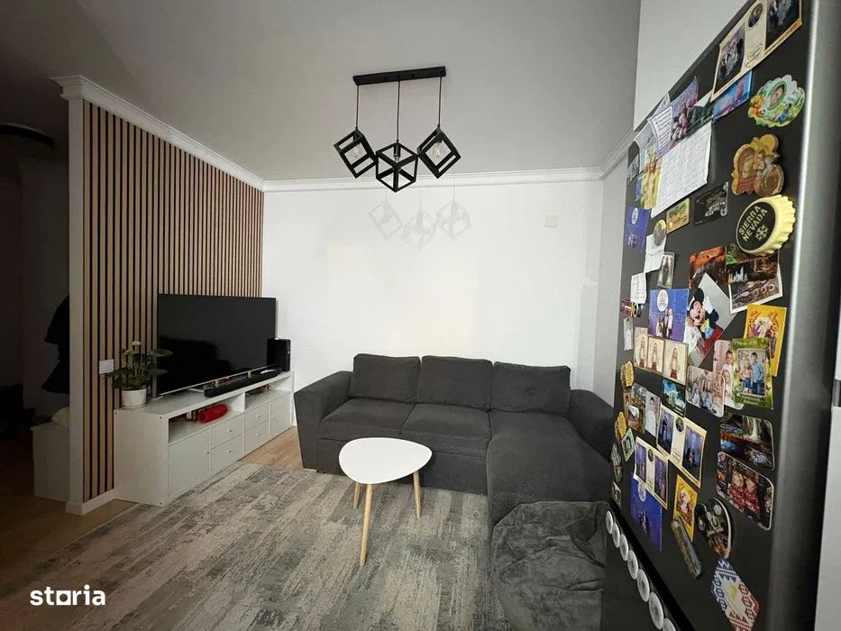 Apartament 3 camere , de 56mp plus 12mp balcon zona : Eroilor