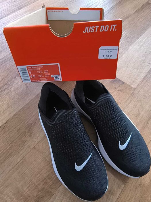 NIKE Спортни обувки 'REINA EasyON' в Черно