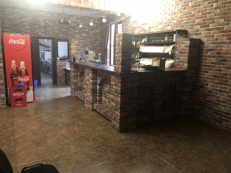 Inchiriez spatiu comercial Halchiu