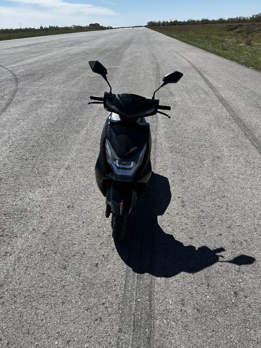 Скутер 125кубовв