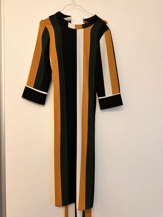 Рокля Dorothy Perkins