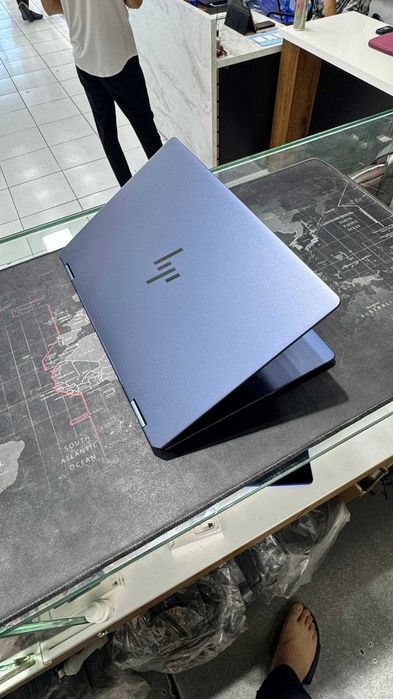 Hp OmniBook Ultra flip