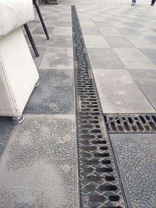 Решотка для лотка и ариков. Арик учун чугунный копког гранит ва газон