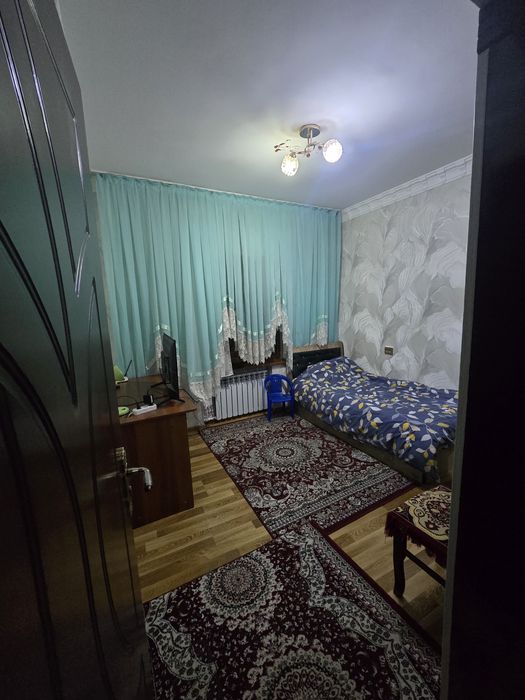 Срочно  продам  квартиру  сергели  5 4 ком 1 этаж  квартира  утеплённа