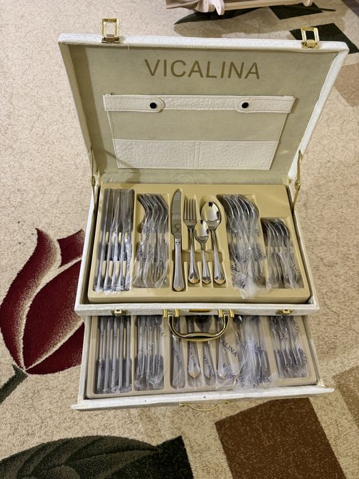 Набор столовых приборов