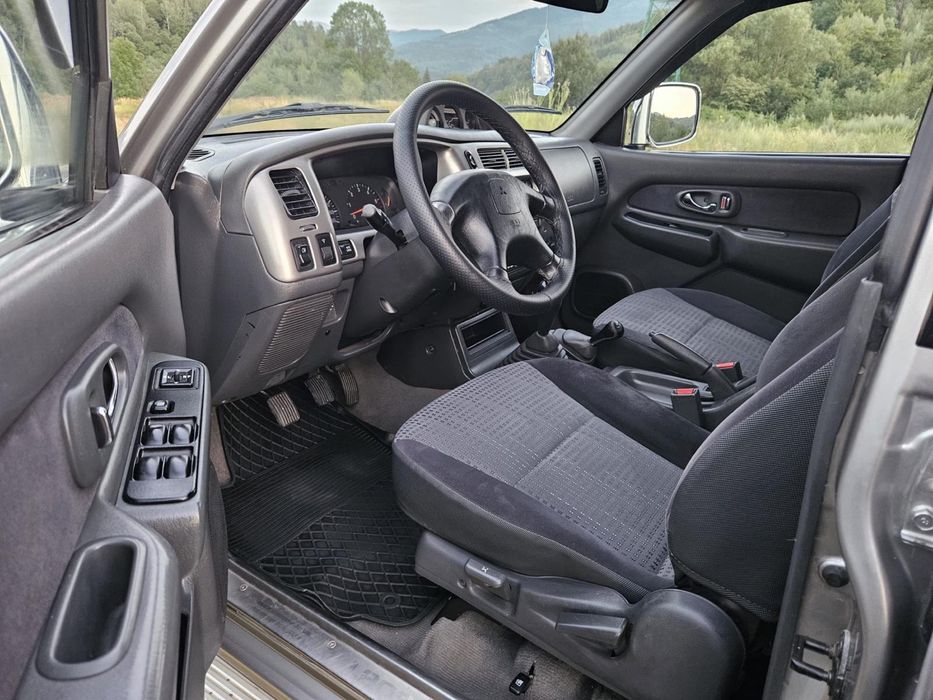 Vand Mitsubishi L200 cu anul de fabricatie 2005