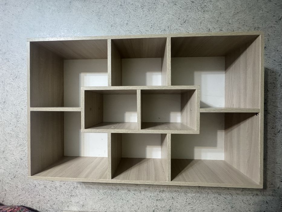 Продам стол и книжную полку