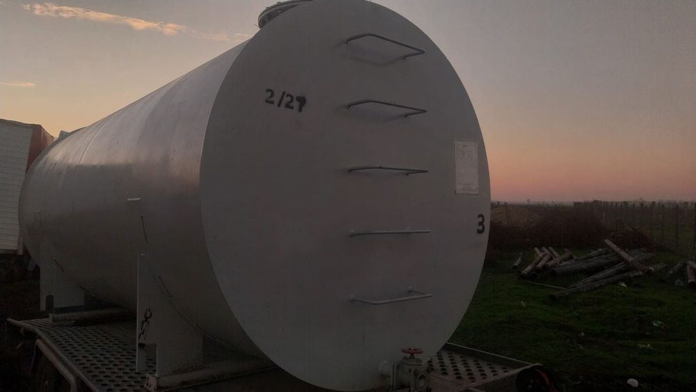 Cisterna auto /Agricola - Rezervor motorina - Bazin - Metal/Fibră