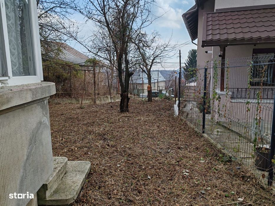Cornu de Jos - casa Batraneasca + teren 1343mp - 60000 Euro