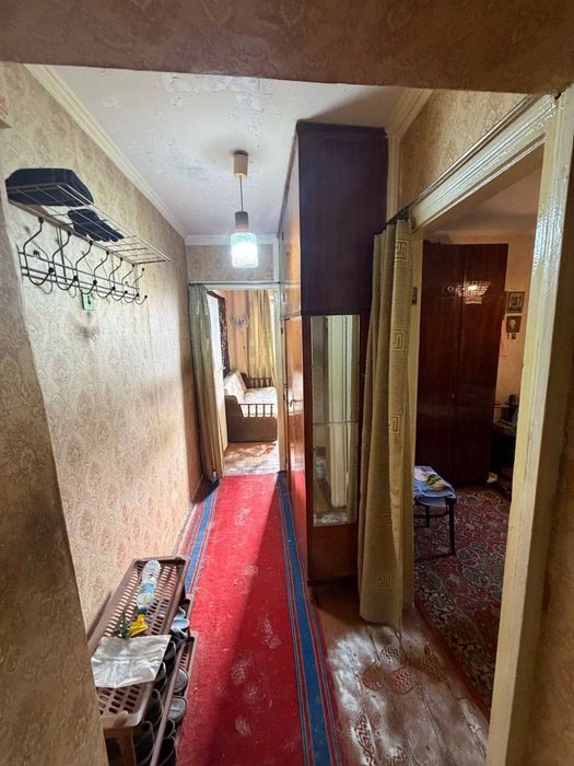 Срочно продаётся 2 комнатная квартира Чиланзар 13