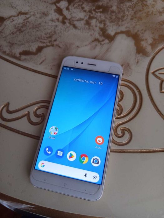Продаю смартфон Xiaomi Mi A1.