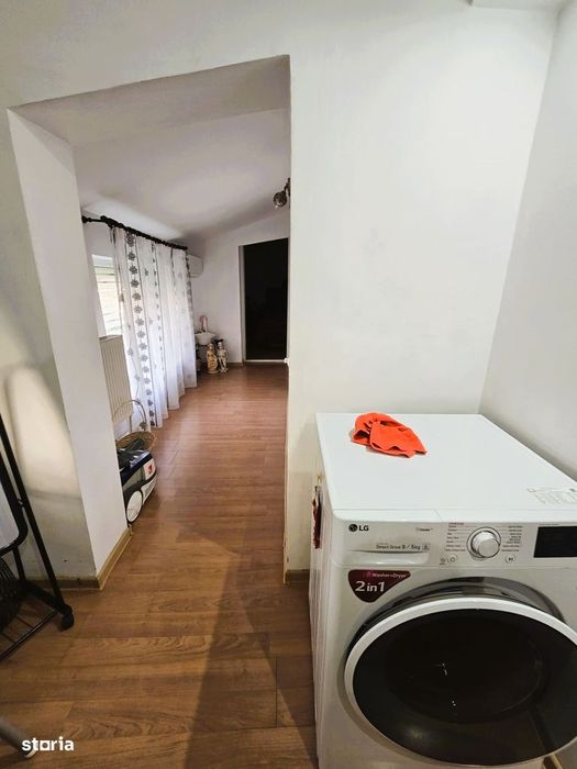 Casa Cu Etaj - Mutare Rapida- Pret Negociabil
