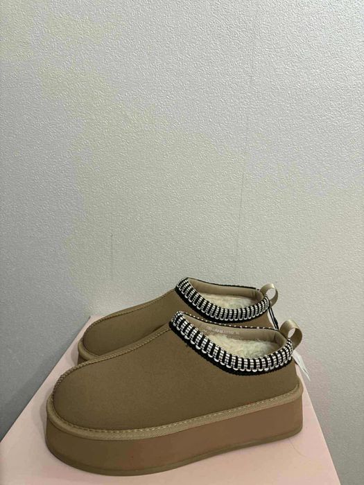 Чисто нови обувки от ССС - размер 36 (отговарят на 37/38)