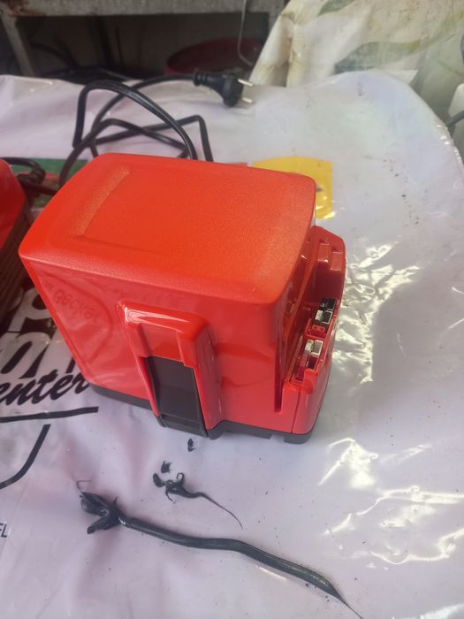 Зарядно с батерия за Husqvarna