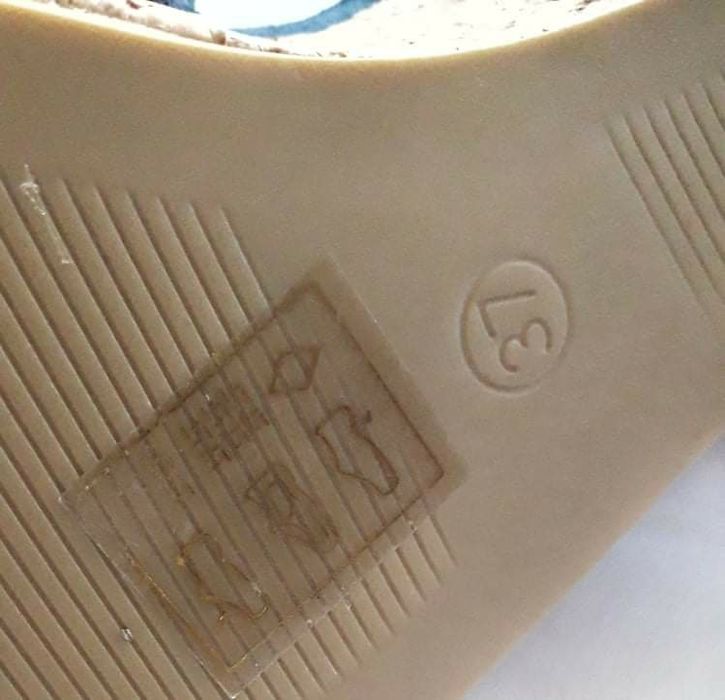 Sandale cu platformă