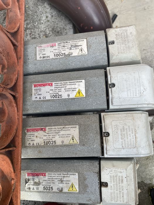 Transformator inalta tensiune pentru neon