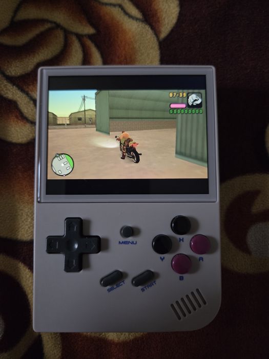 Consola Anbernic RG35XX (2024) – Custom OS (muOS) + Pachet complet de jocuri
